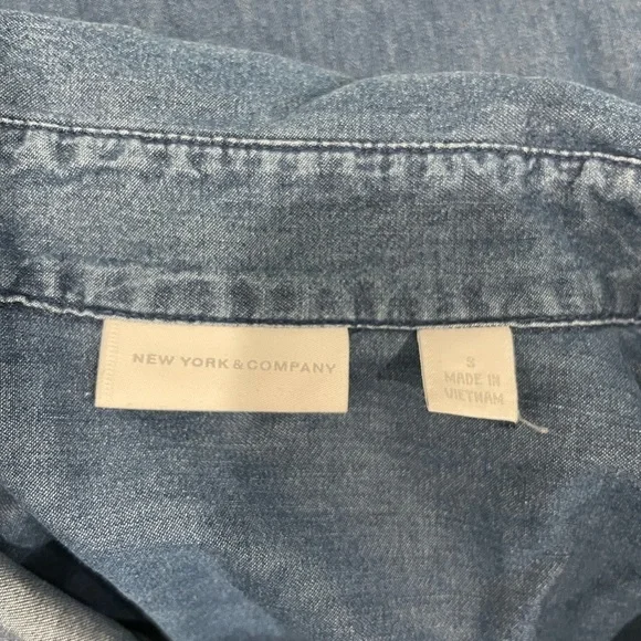 New York & Co Denim Long Sleeve Button Up - Picture 6 of 7